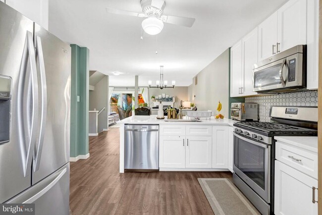 Building Photo - 5617 Gosling Dr