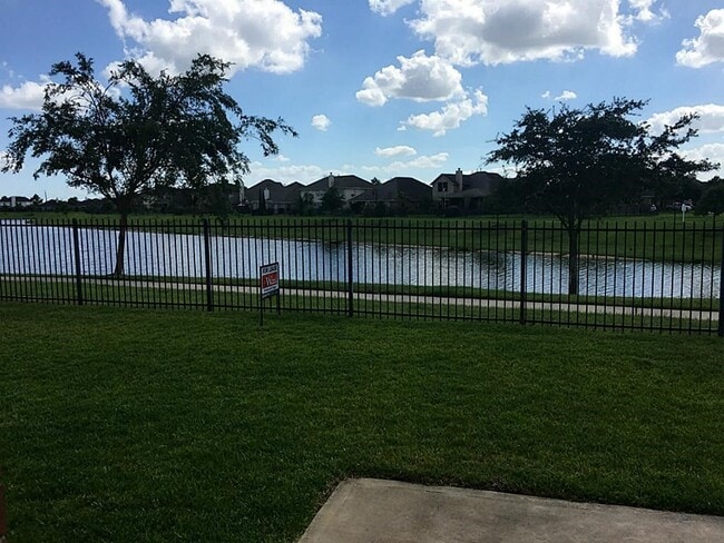 Building Photo - 24419 Lake Path Cir