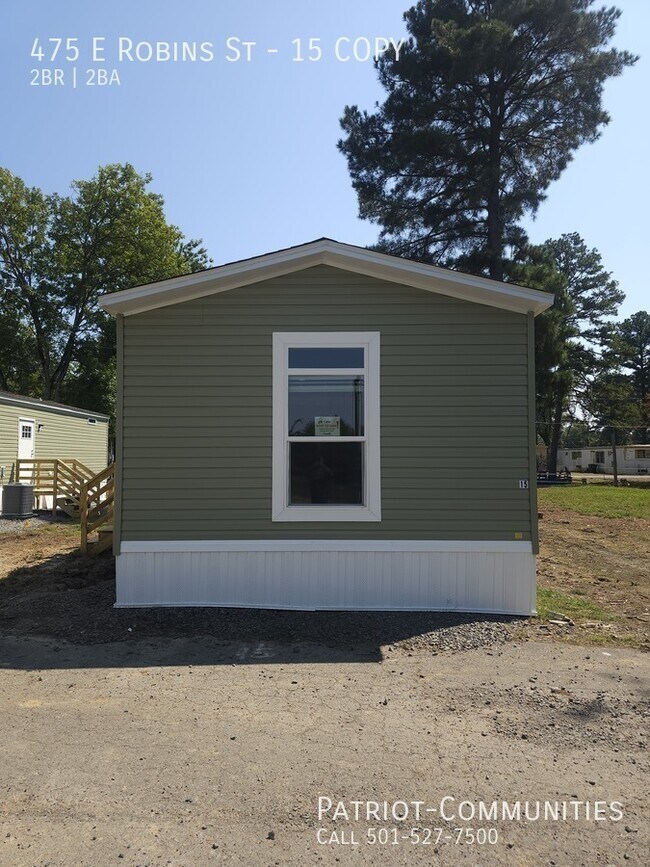 Building Photo - 475 E Robins St