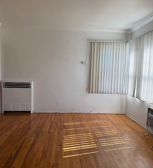 Building Photo - 811 N Adams St