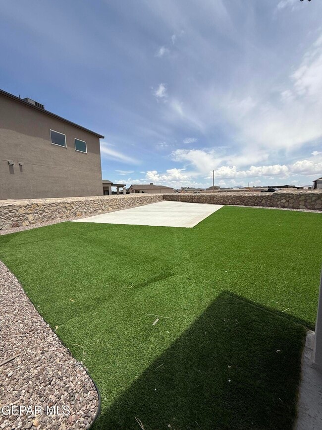 Building Photo - 7412 Rio Rimac Dr