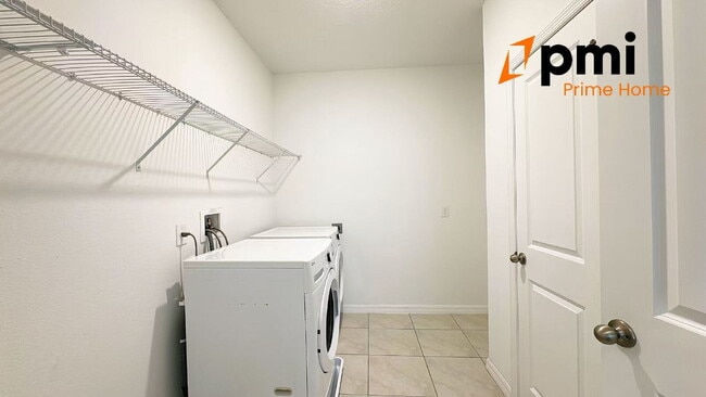 Building Photo - Spacious 3 Bedroom Home in Clermont, FL
