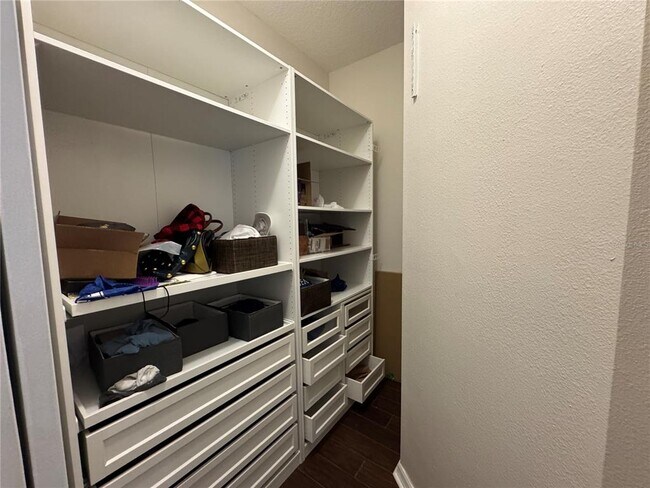 Building Photo - 8731 Tantallon Cir