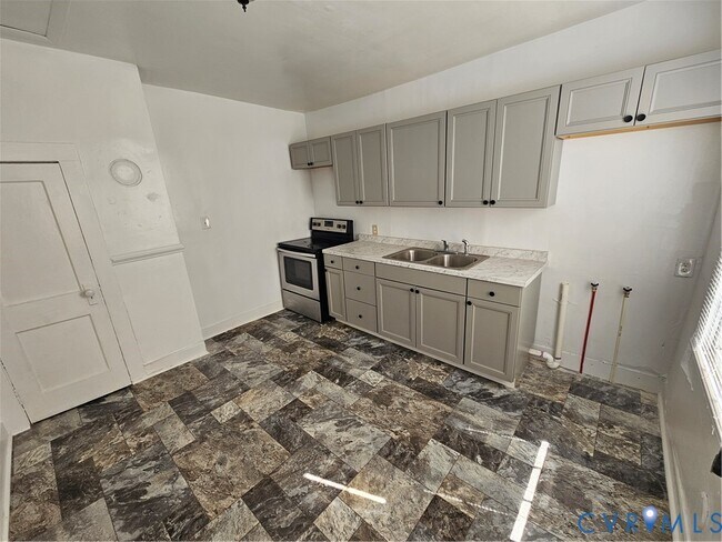 Building Photo - 2808 Turner Rd