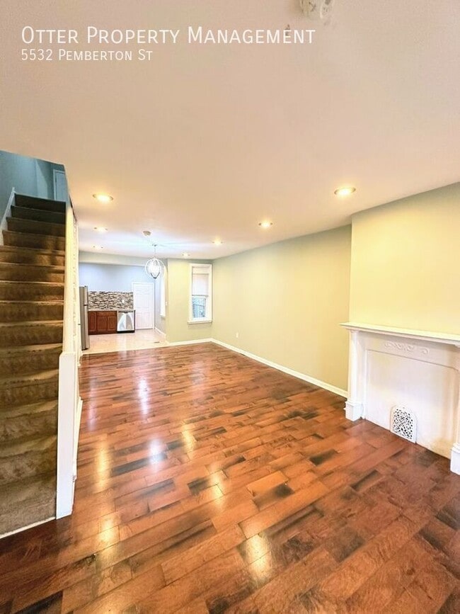 Building Photo - 5532 Pemberton St