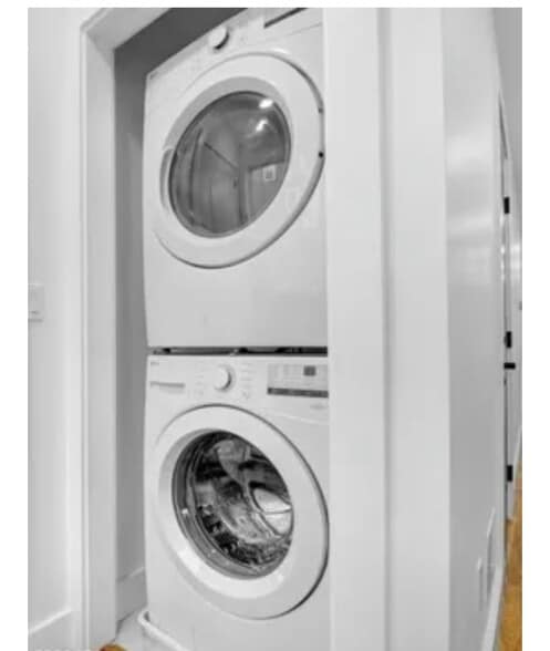 Building Photo - 89 N Munn Ave