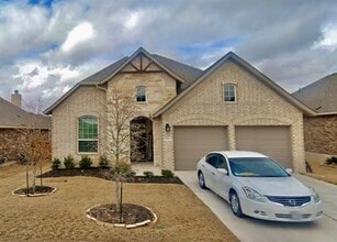 Building Photo - 6618 Verona Pl