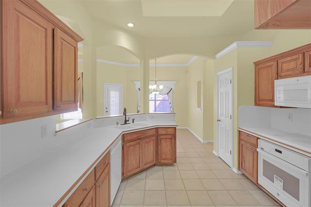 Building Photo - 2222 Heads Ln