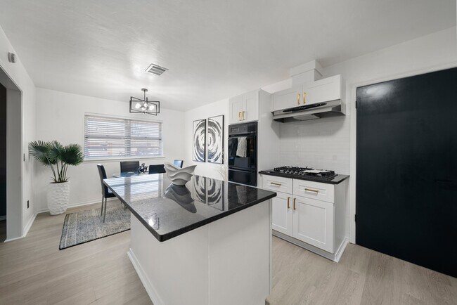 Building Photo - 5800 NW 45th St