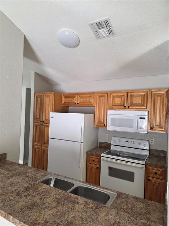 Building Photo - 1810 W 3rd St