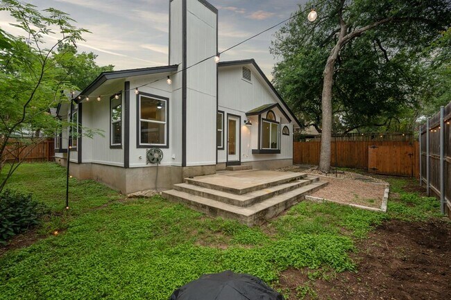 Building Photo - 7302 Potters Trail