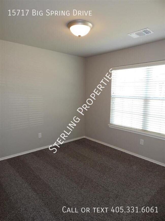 Building Photo - 15717 Big Spring Dr