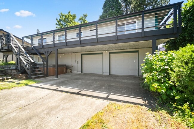 Building Photo - 1507 Nisqually St