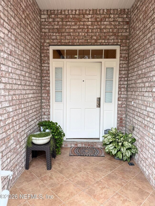 Building Photo - 5925 Round Table Rd