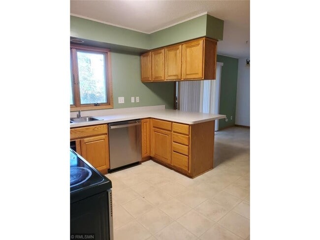 Building Photo - 2117 Fern Ln