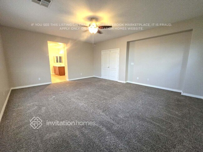 Building Photo - 5492 Oatfield St