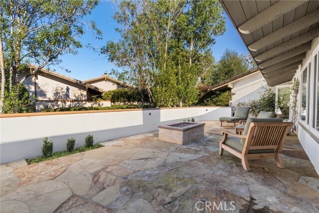 Building Photo - 2111 Vista Dorado