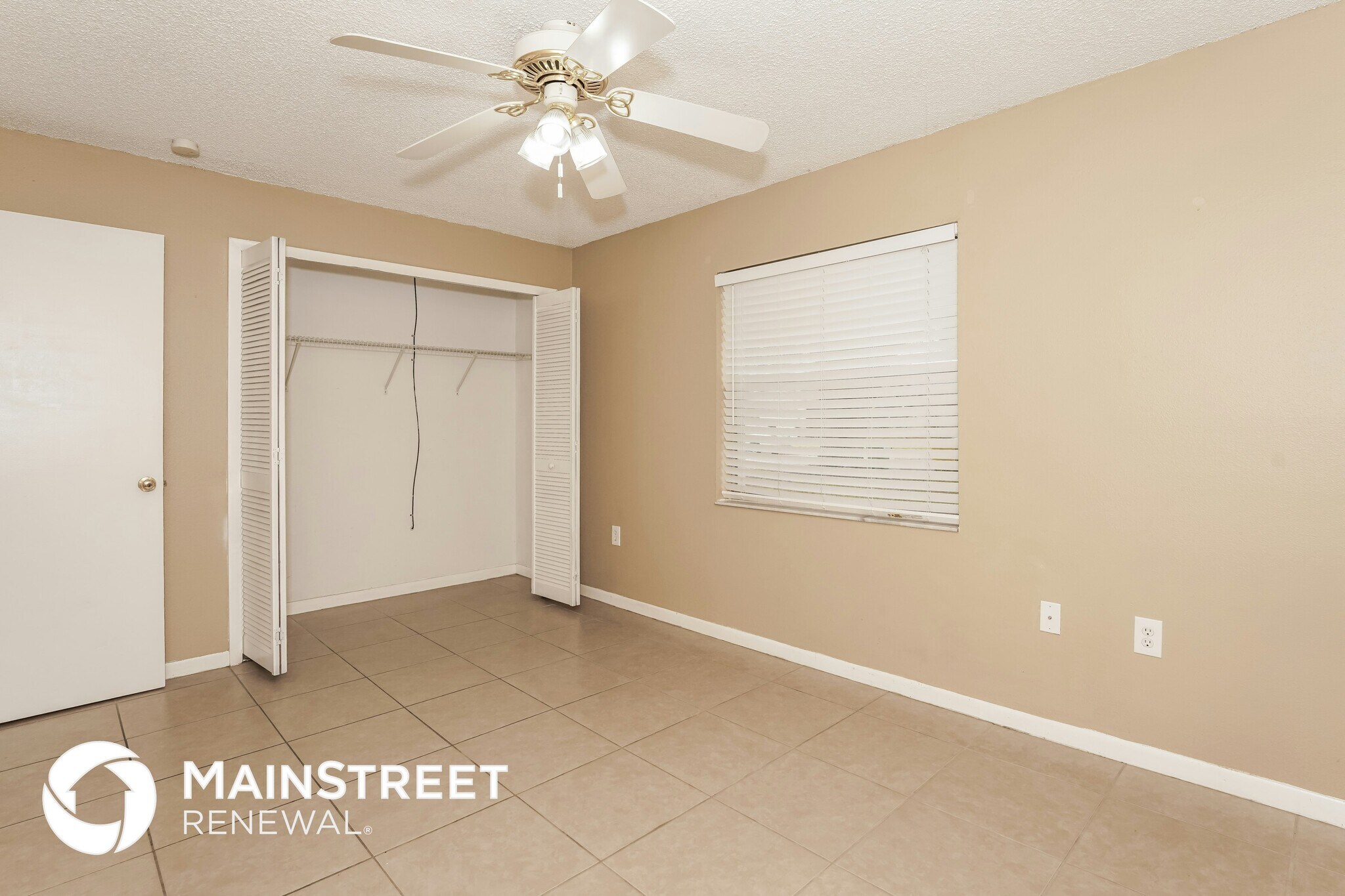 Building Photo - 2208 Spring Cir