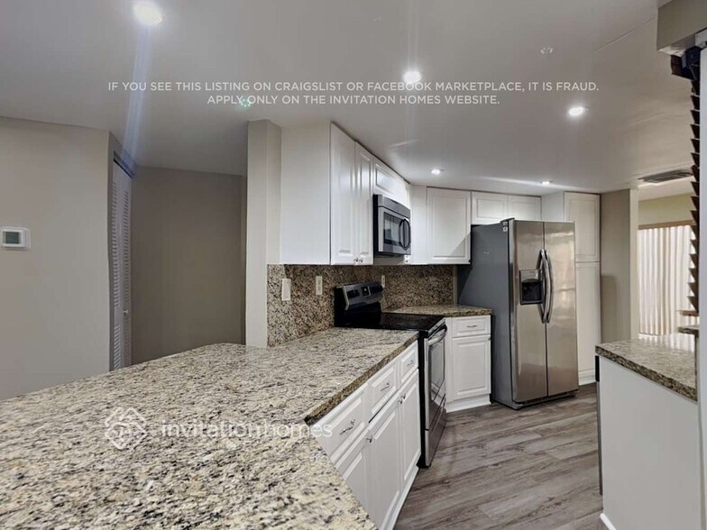 Building Photo - 10420 SW 67th St