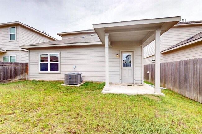 Building Photo - 216 Yoakum St