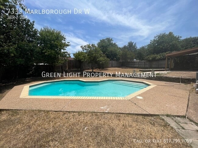 Building Photo - 7333 Marlborough Dr W