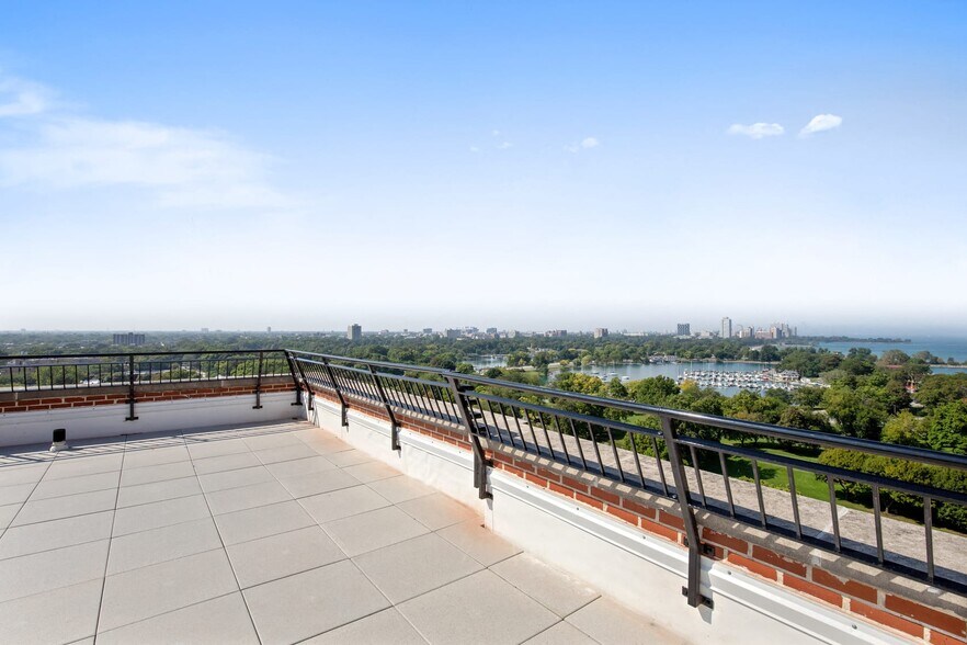 Building Photo - 2211 E 67th St