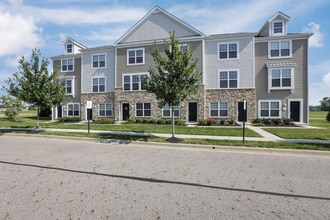 Building Photo - 280 Autumn Ridge Cir