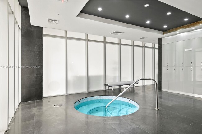 Amenities - 55 SE 6th St