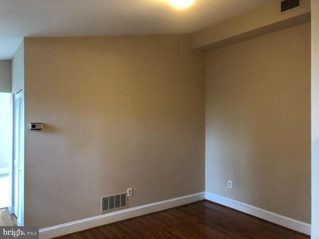 Building Photo - 1906 Fairmount Ave