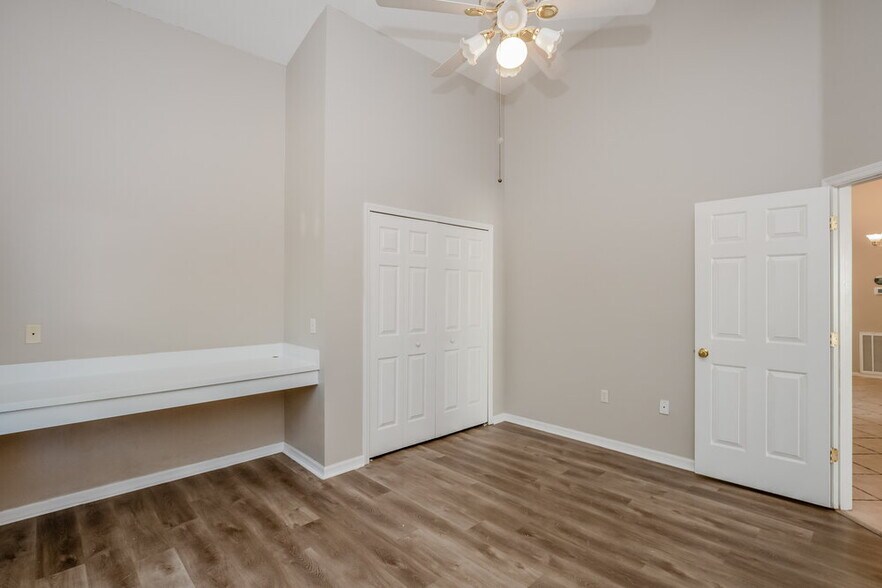 Building Photo - 4307 Pembridge Ave