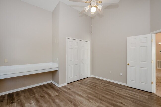 Building Photo - 4307 Pembridge Ave