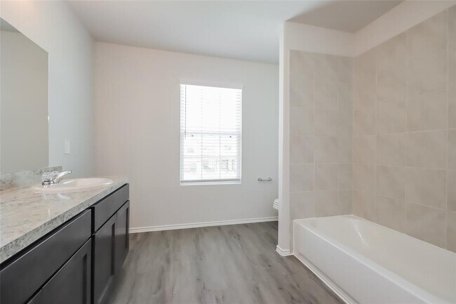 Building Photo - 5431 Tobins Gully Dr