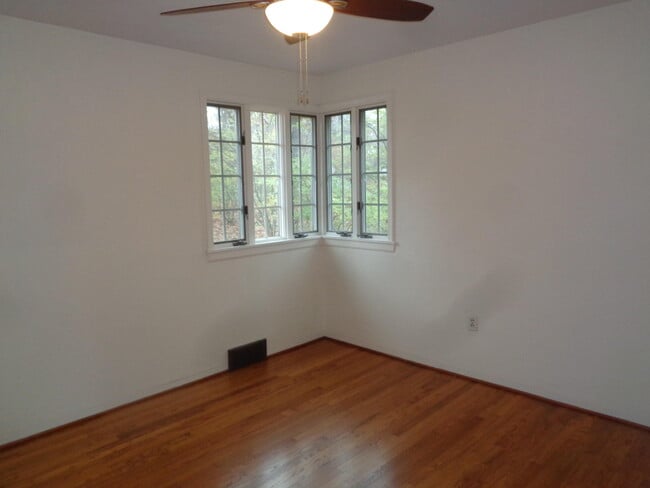 Building Photo - 708 Edgewood Ave