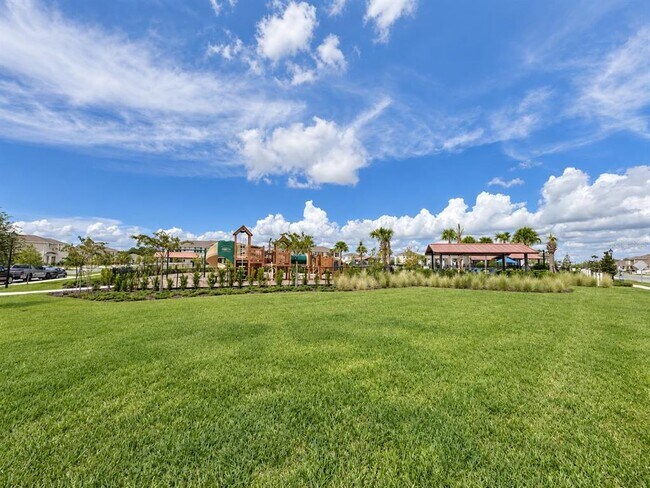 Building Photo - 1713 Southfork Dr