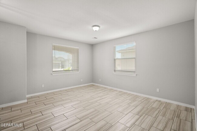 Building Photo - 14760 Sam Garcia Ave