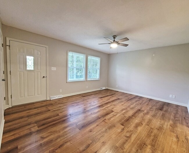 Building Photo - 8600 Reedy Creek Rd