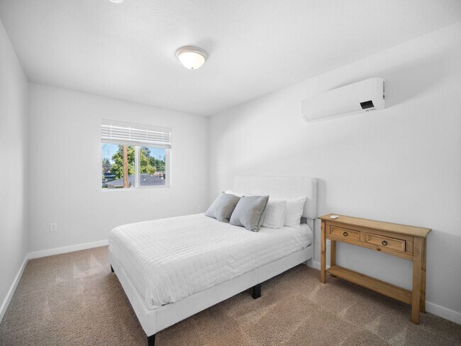 Building Photo - 3-Bedroom Home with Private Garage and Fen...