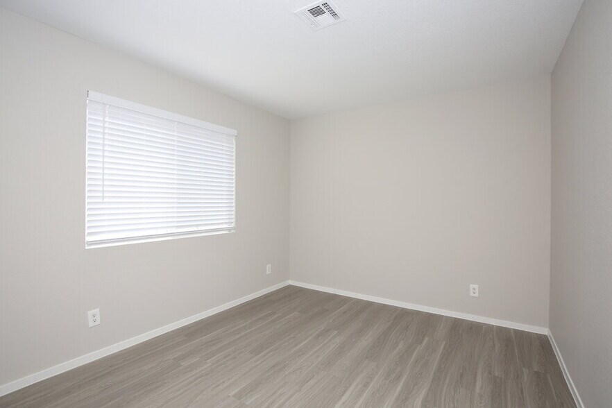 Building Photo - 430 Don Pedro Cir