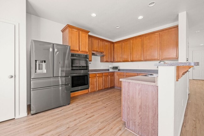 Building Photo - Home Sweet Home! Located in a highly sough...