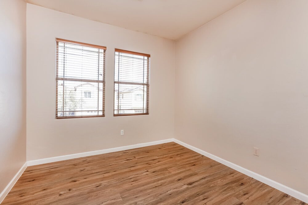 Building Photo - 462 E Calle De Ocaso