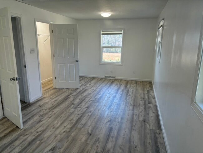 Building Photo - 820 Mills Gap Rd