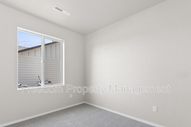 Building Photo - 3115 River Bluff Ct