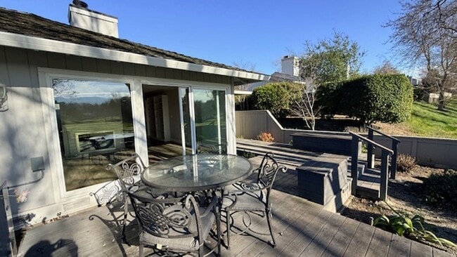 Building Photo - Gorgeous 2BD/2BA, Single-Story TH in Crow Canyon Country Club, Danville- Available NOW!