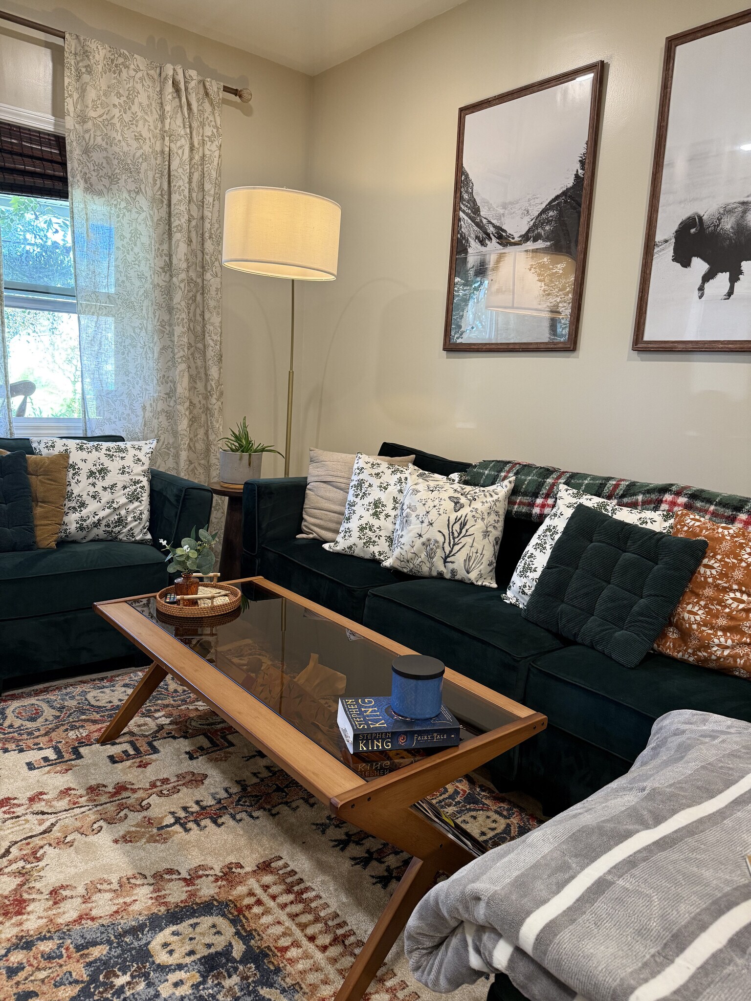 Liiving room decor - 671 Fulton St