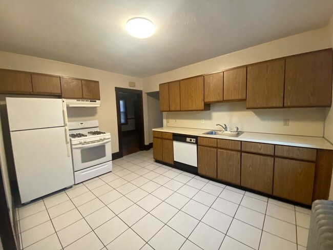 Building Photo - 229-231 Independence Ave