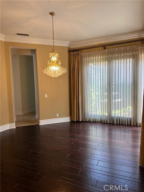 Building Photo - 25351 Mustang Dr