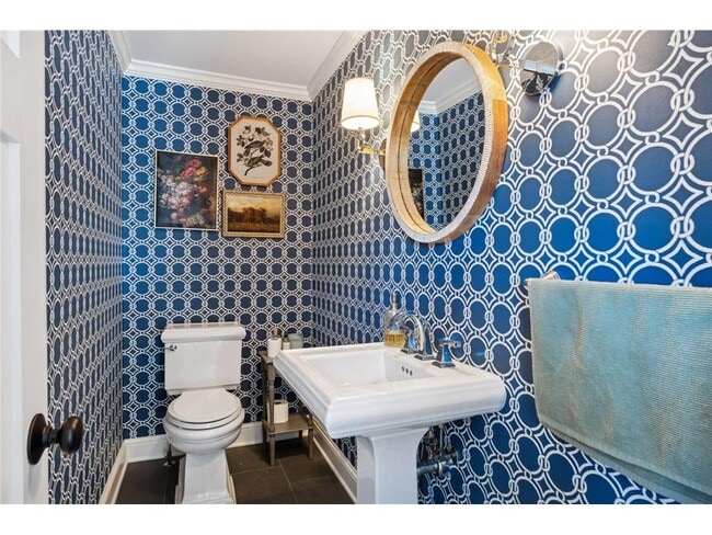 Building Photo - 5 Cooper Ave