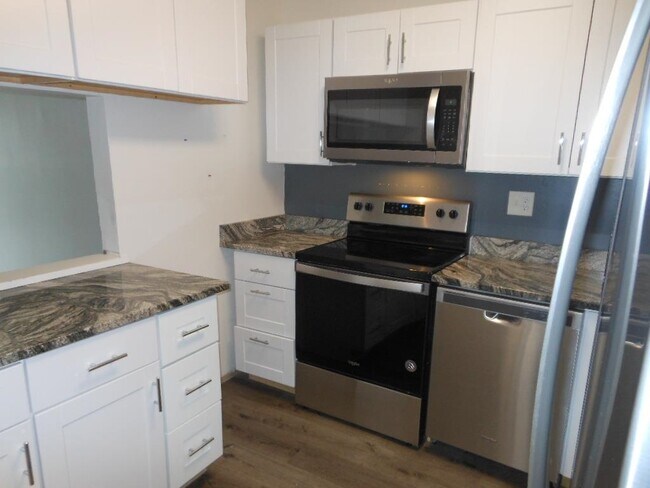 Building Photo - 113 Cluff Crossing Rd