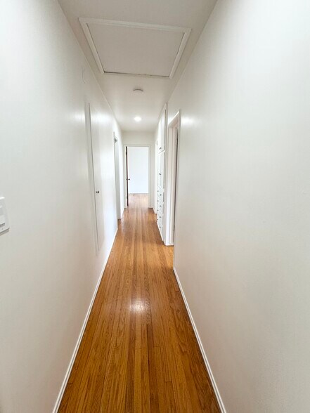 Building Photo - 1324 E Madison Ave