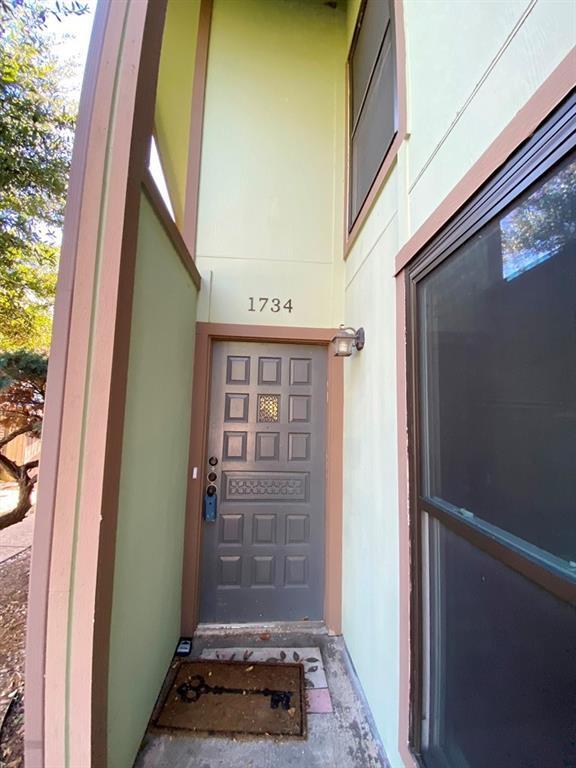 Building Photo - 1734 Timberwood Dr